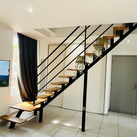 Superbe Duplex Design Neuf 2 Chambres, Climatise Tout Confort, Facile D,Acces Stationnement Gratuit مارسيليا المظهر الخارجي الصورة