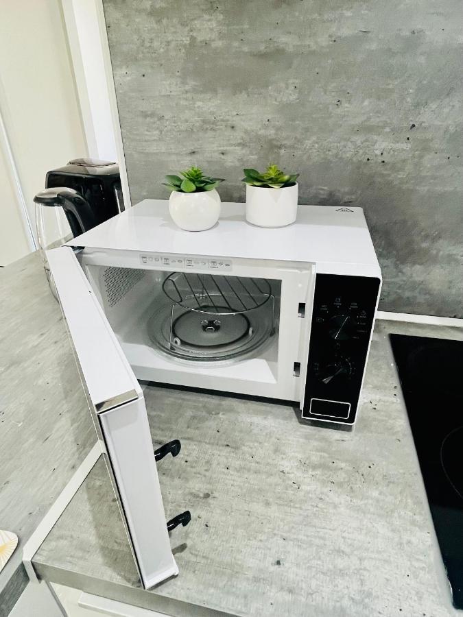 Superbe Duplex Design Neuf 2 Chambres, Climatise Tout Confort, Facile D,Acces Stationnement Gratuit مارسيليا المظهر الخارجي الصورة