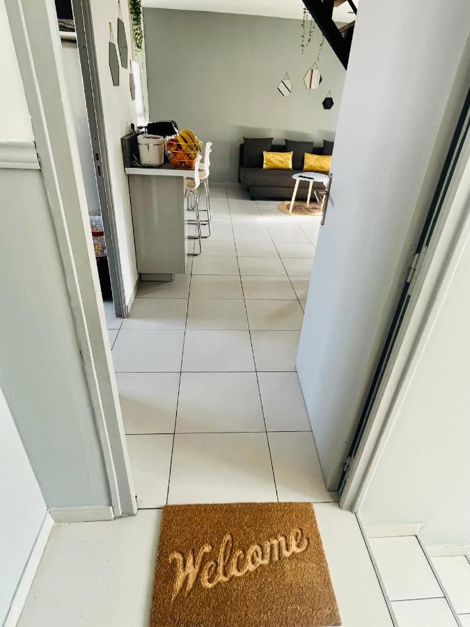 Superbe Duplex Design Neuf 2 Chambres, Climatise Tout Confort, Facile D,Acces Stationnement Gratuit مارسيليا المظهر الخارجي الصورة
