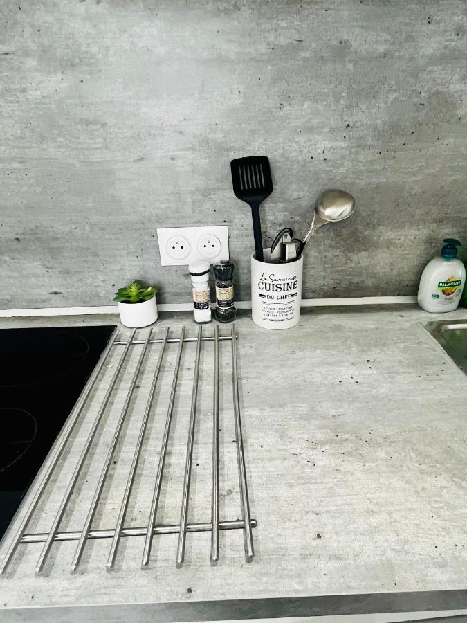 Superbe Duplex Design Neuf 2 Chambres, Climatise Tout Confort, Facile D,Acces Stationnement Gratuit مارسيليا المظهر الخارجي الصورة