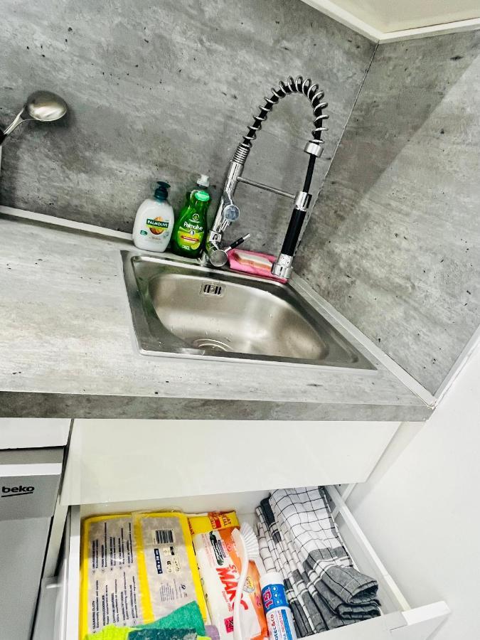 Superbe Duplex Design Neuf 2 Chambres, Climatise Tout Confort, Facile D,Acces Stationnement Gratuit مارسيليا المظهر الخارجي الصورة